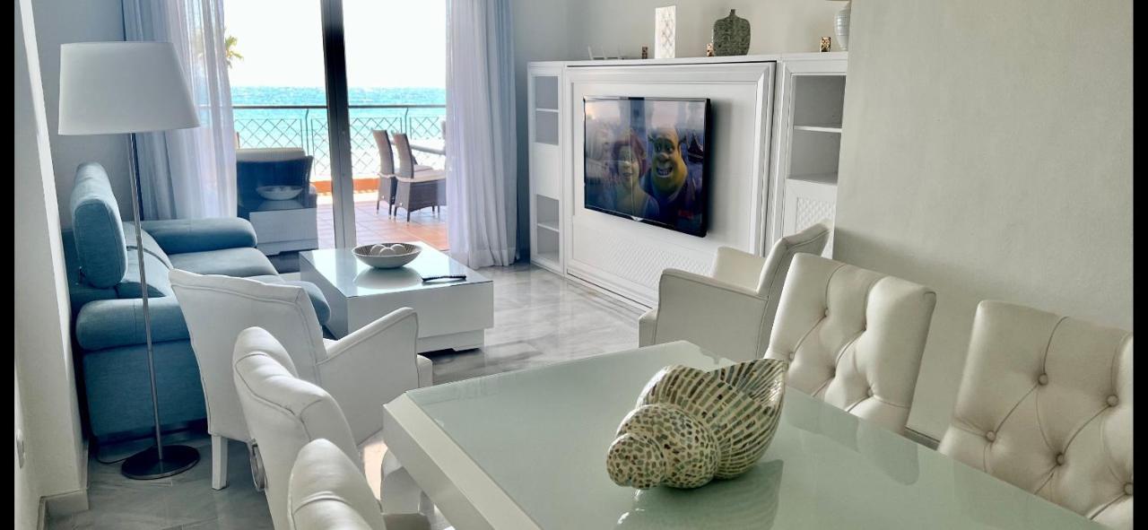 Mi Capricho C16 Beachfront Apartment Sitio de Calahonda Exterior photo