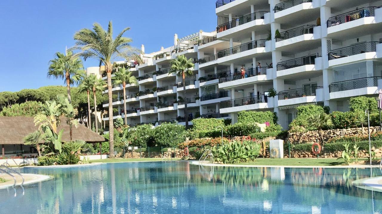 Mi Capricho C16 Beachfront Apartment Sitio de Calahonda Exterior photo